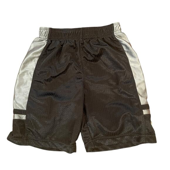 Nike gray shorts size 4 - Picture 1 of 3